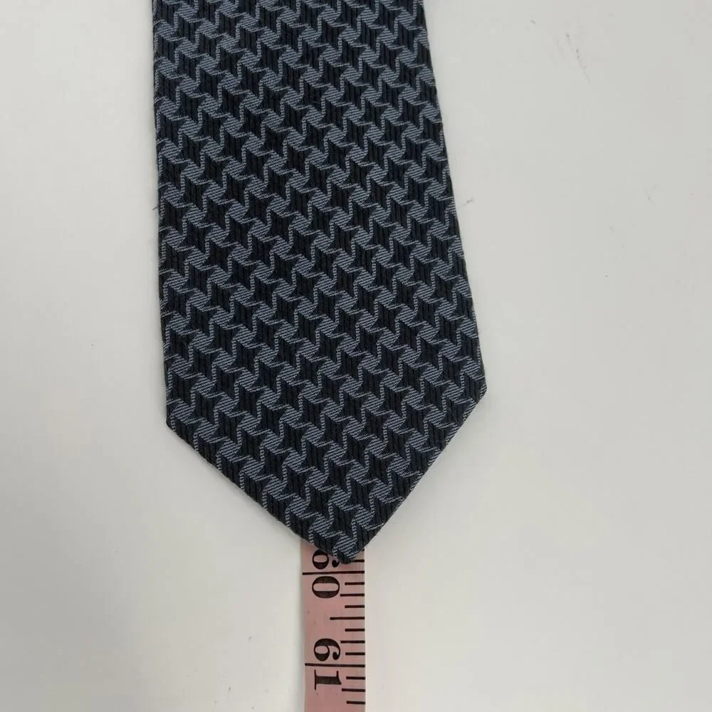 Robert Talbott Best of Class Tie Gray Blue Houndstooth 100% Silk Hand Sewn USA